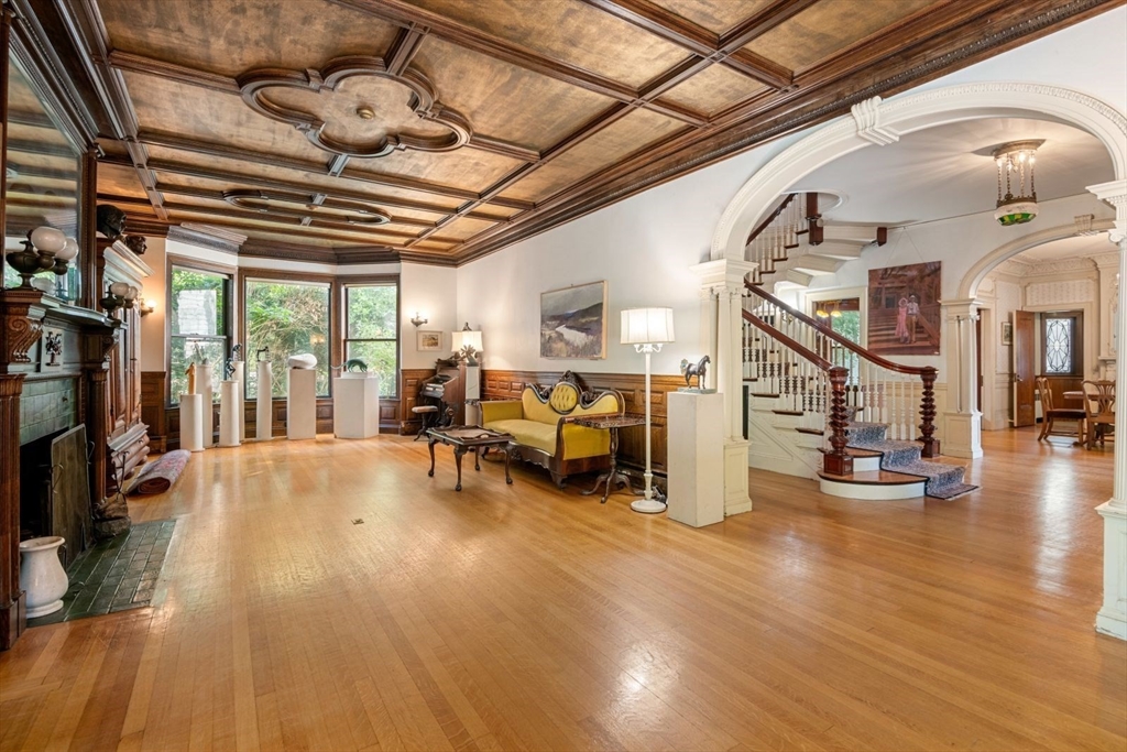 9 Downing Road - Brookline, MA