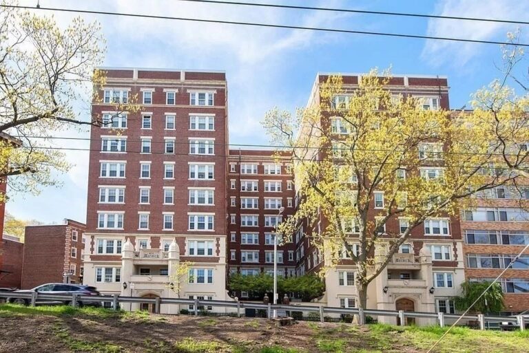 1450 Beacon #401 - Brookline, MA