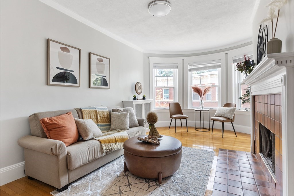 143 Longwood Ave #5 - Brookline, MA