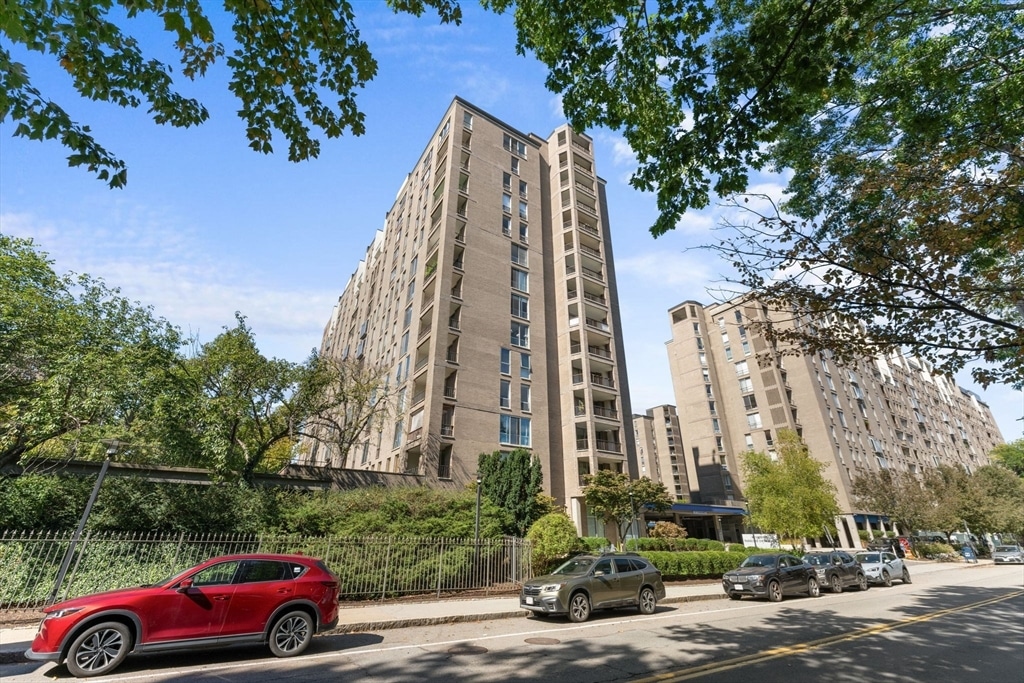 77 Pond Ave Spot  478 - Brookline, MA