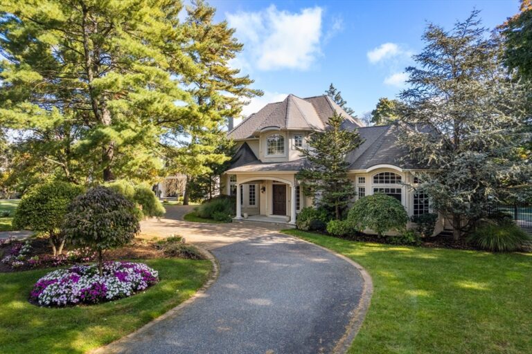 25 Cutler Ln - Brookline, MA