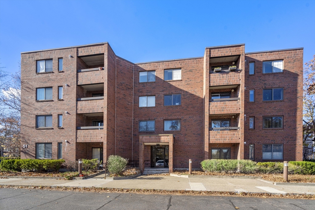 51 John St #103 - Brookline, MA