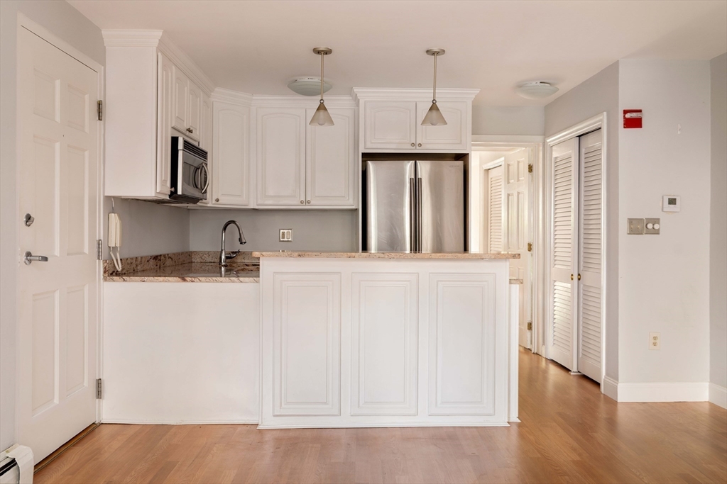 123 Sewall Ave #LC - Photo 5