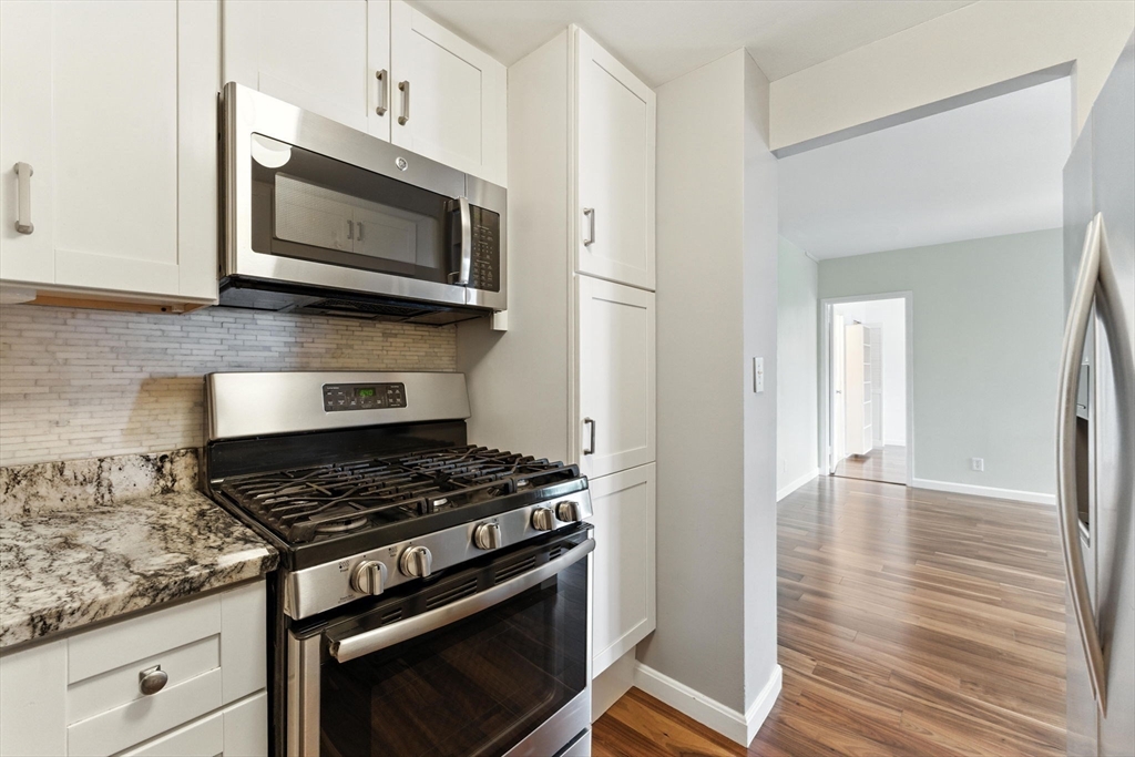 22 Chestnut Place #608 - Photo 5