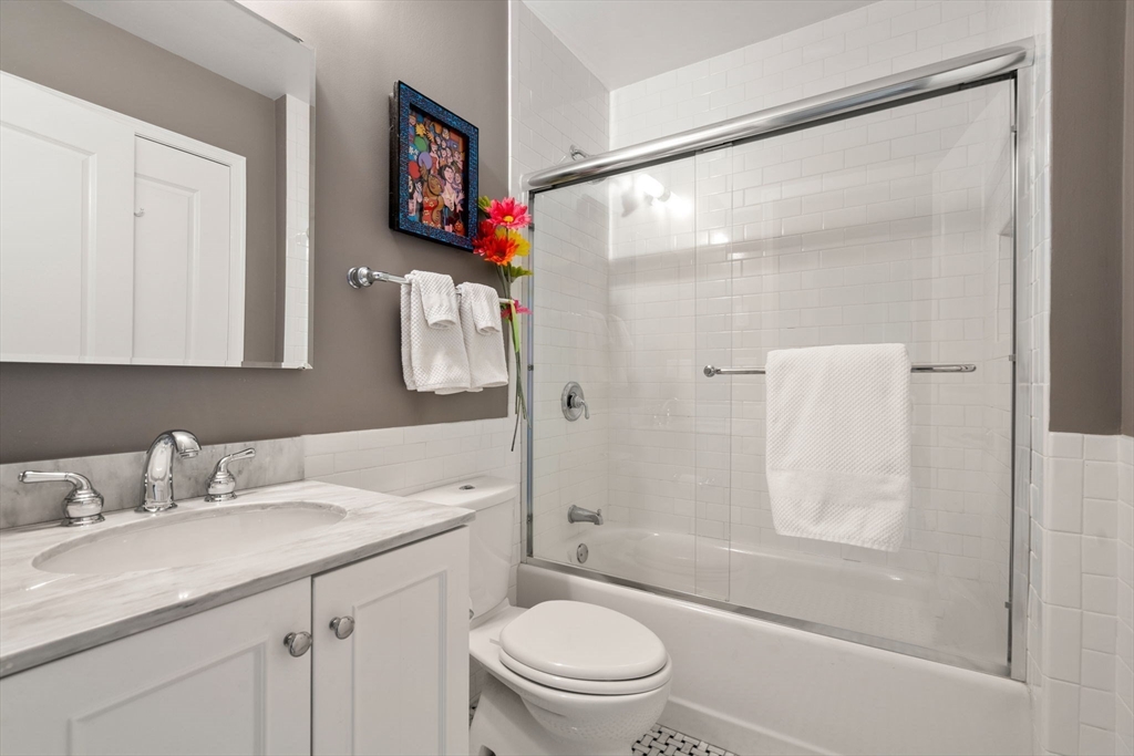 20 Chapel St #APH4 - Photo 20