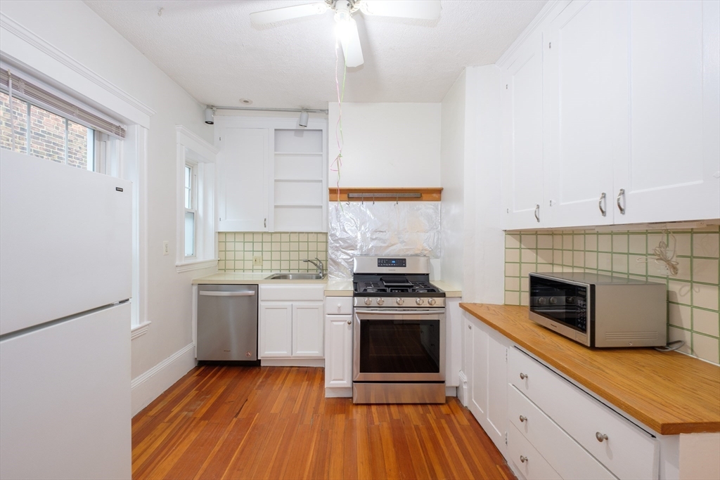 94 Naples Rd #6 - Brookline, MA