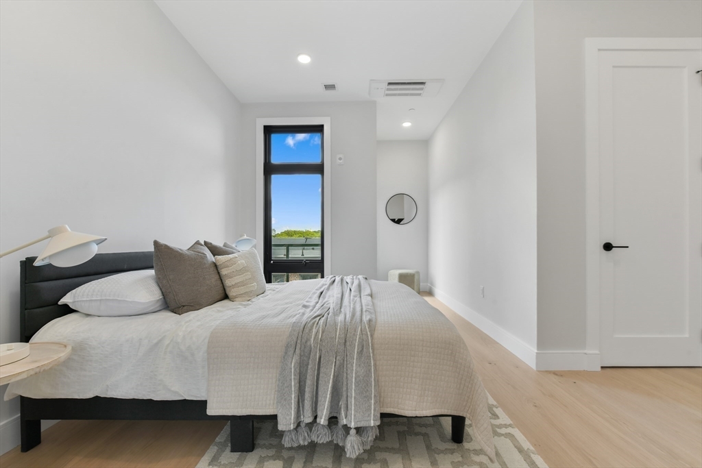 14 Green Street #PH1 - Photo 34