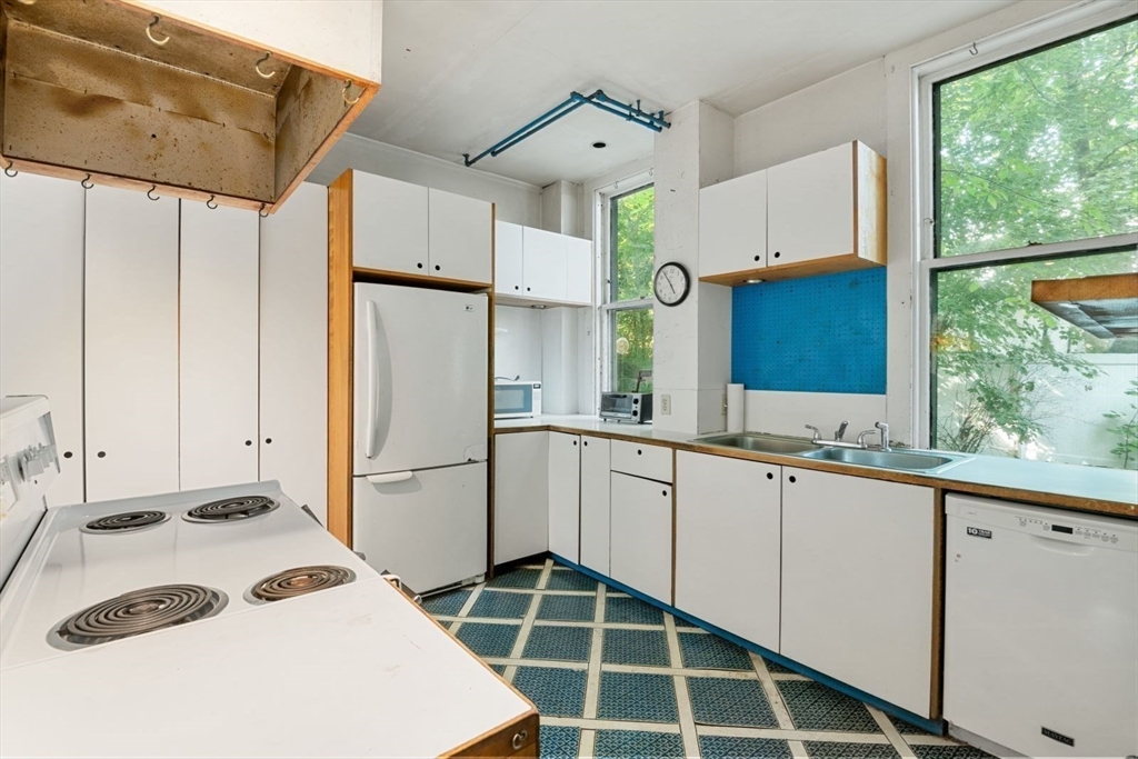 9 Downing Road - Photo 18