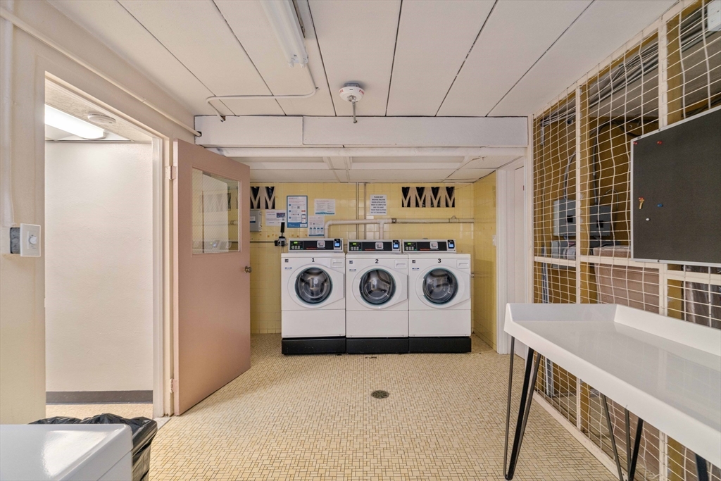 123 Sewall Ave #LC - Photo 15