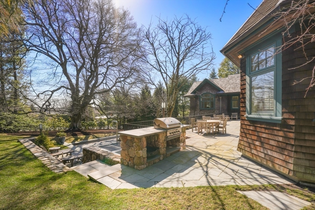 130 Cabot Street - Photo 15