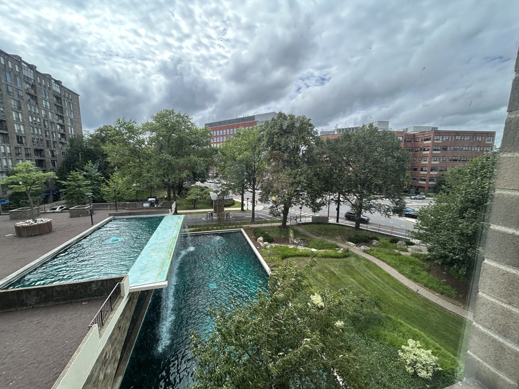 33 Pond Ave #422 - Photo 11