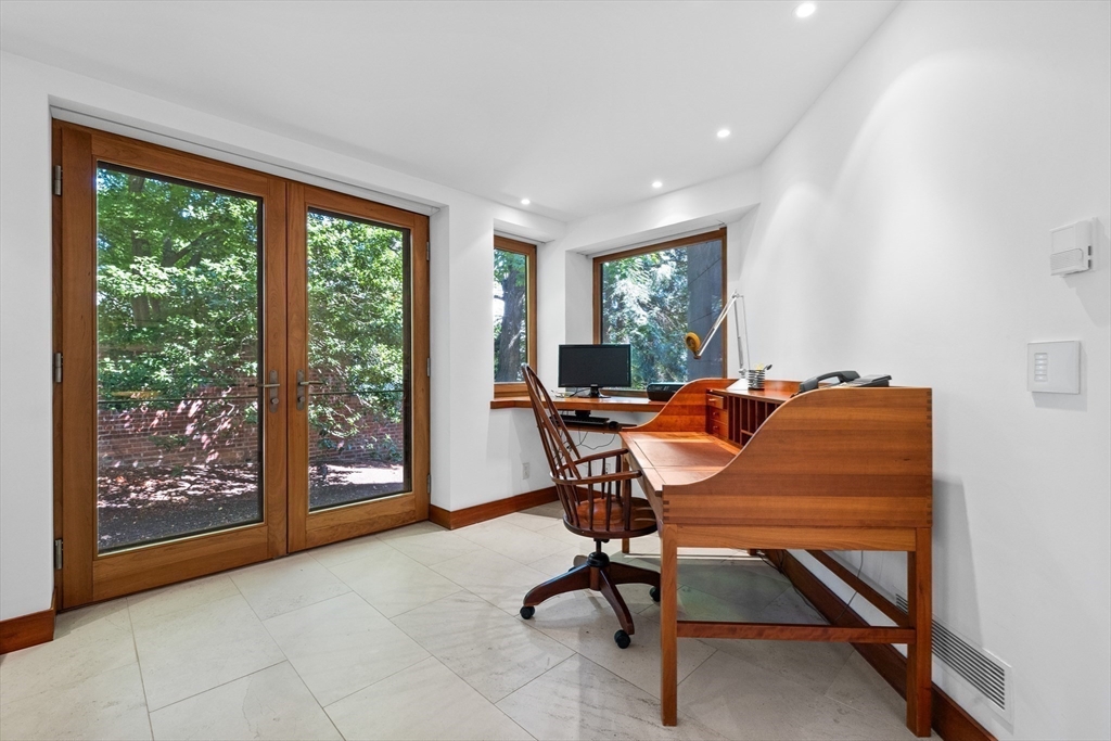 55 Leicester St - Photo 11