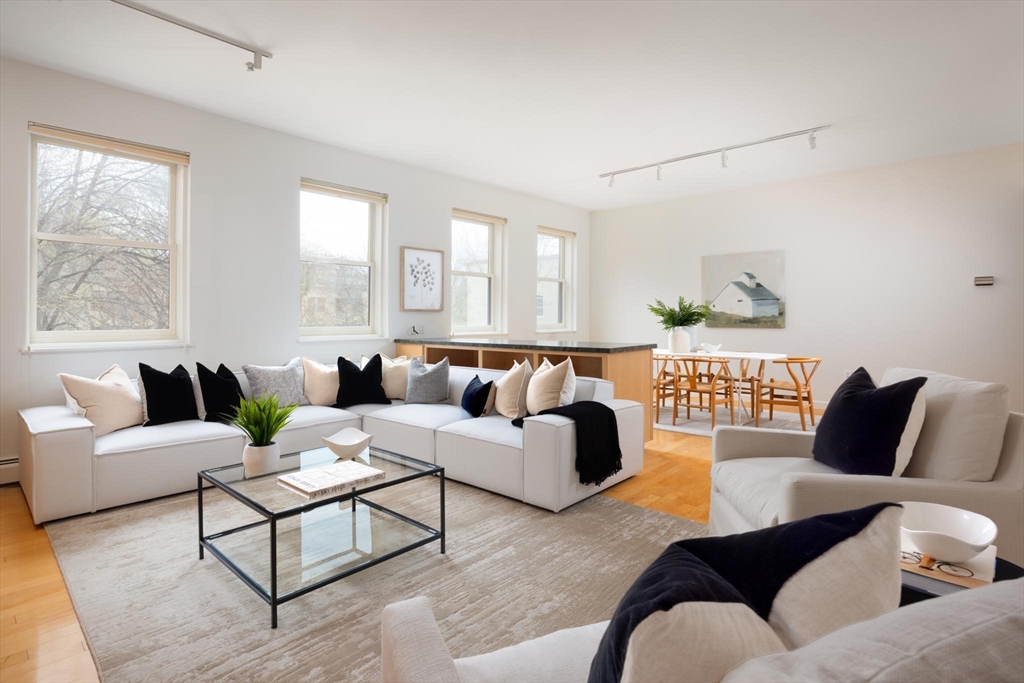 50 Winchester St #201 - Photo 4