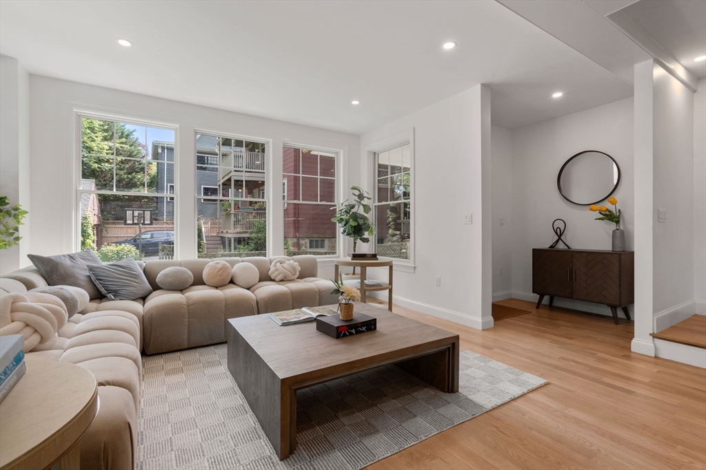 85 Naples Rd #Back - Photo 4