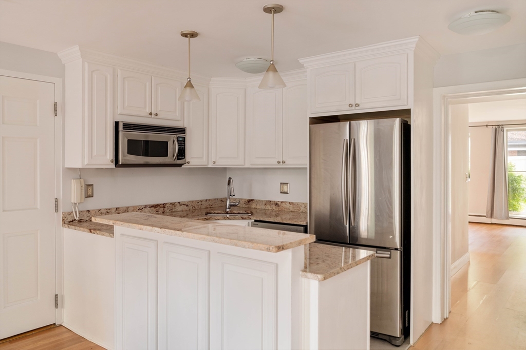 123 Sewall Ave #LC - Photo 4