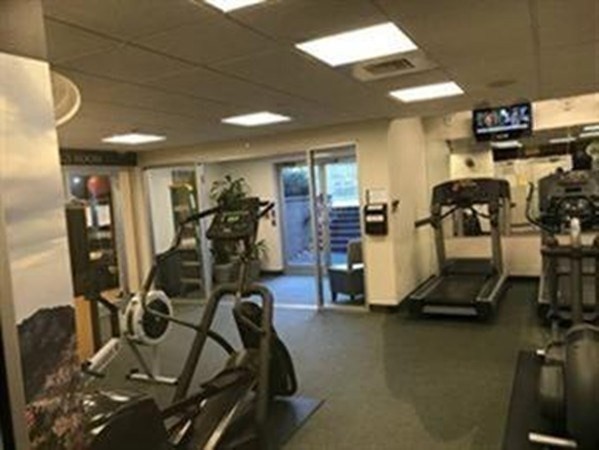 33 Pond Ave #422 - Photo 21