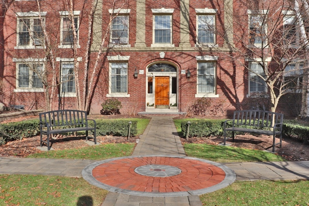 141 Beaconsfield Rd. #3 - Brookline, MA