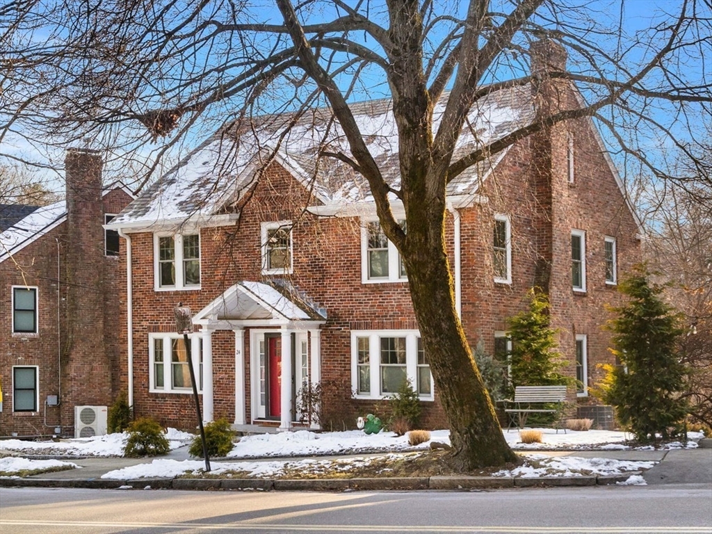 24 Blake Rd - Brookline, MA