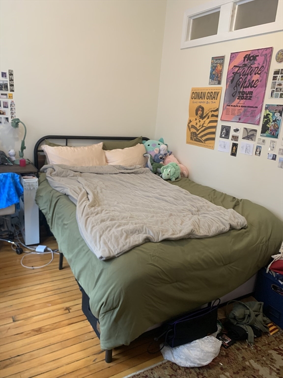 316 Saint Paul St #4 - Brookline, MA