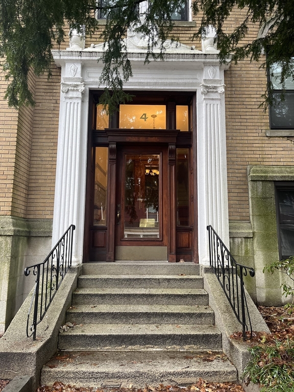 4 Fairbanks St #2 - Brookline, MA