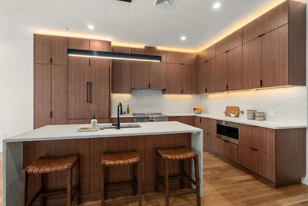 58 Kent #402 - Brookline, MA