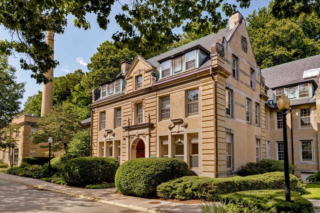 65 Glen Road #H4 - Brookline, MA
