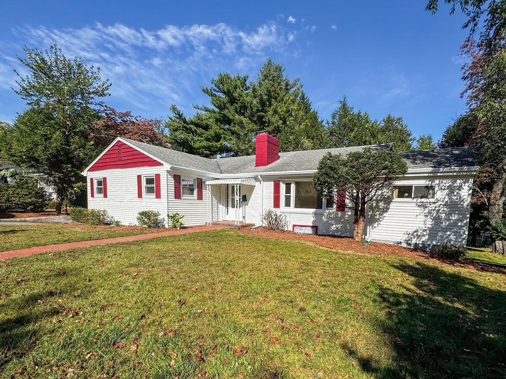 92 Woodcliff Rd - Brookline, MA