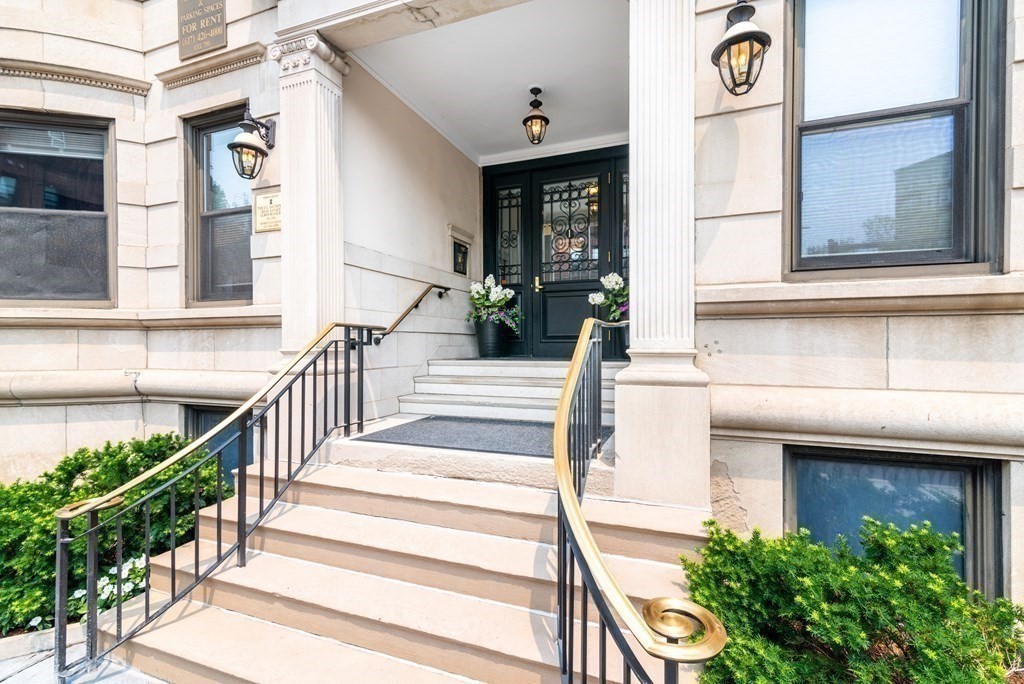 One Winchester #201 - Brookline, MA