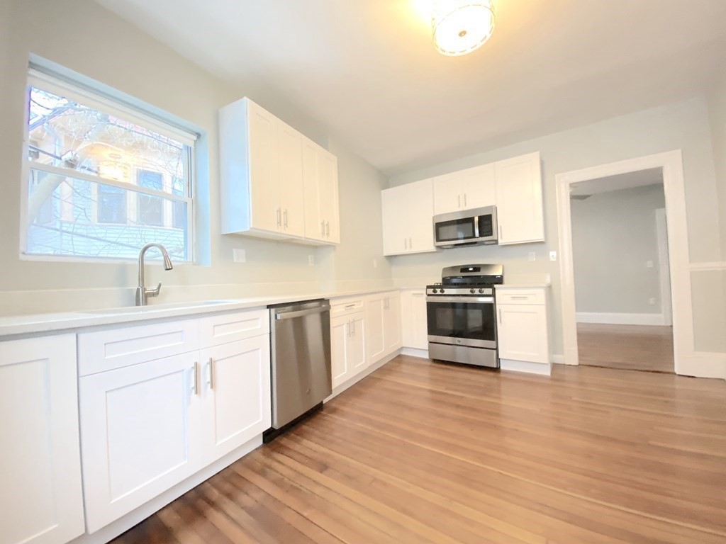 108 Winthrop Rd #4 - Brookline, MA