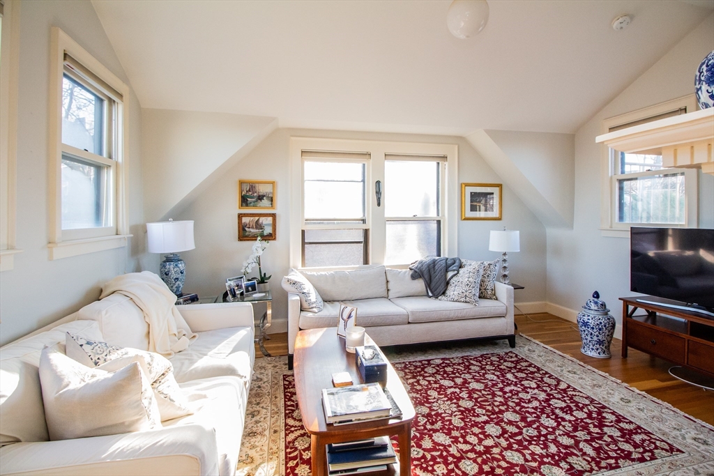 124 Winthrop St #7 - Brookline, MA