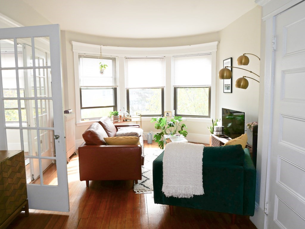 1378 Beacon #9 - Brookline, MA