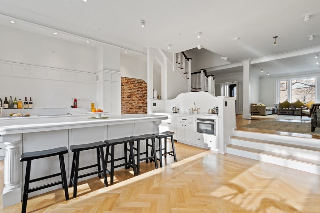 15 Regent Circle - Brookline, MA