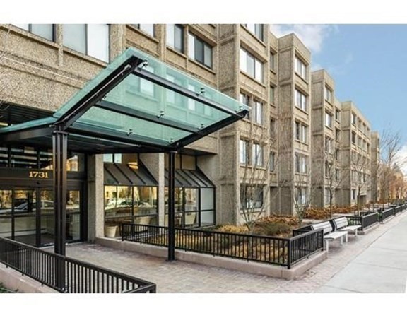 1731 Beacon St #105 - Brookline, MA