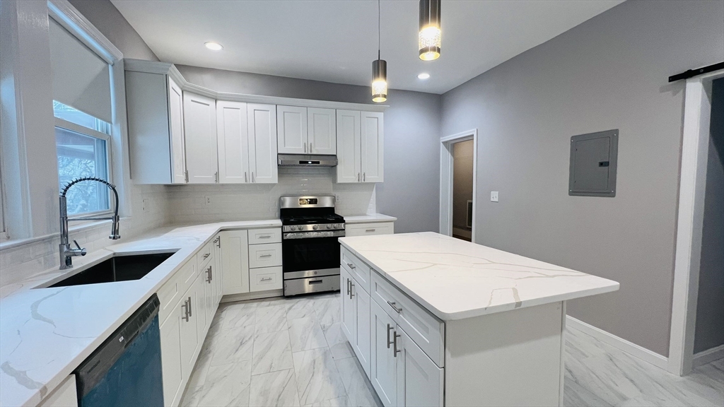 206 Winchester St #206 - Brookline, MA