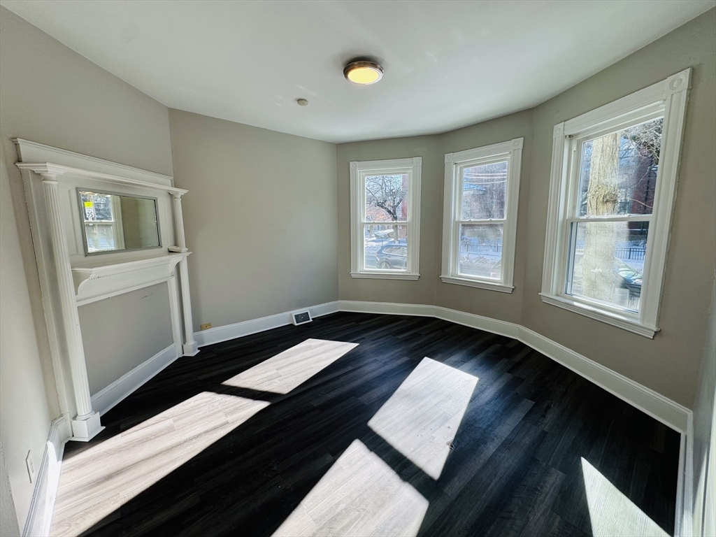 278 Cypress St #1 278 Cypress St #1 - Brookline, MA