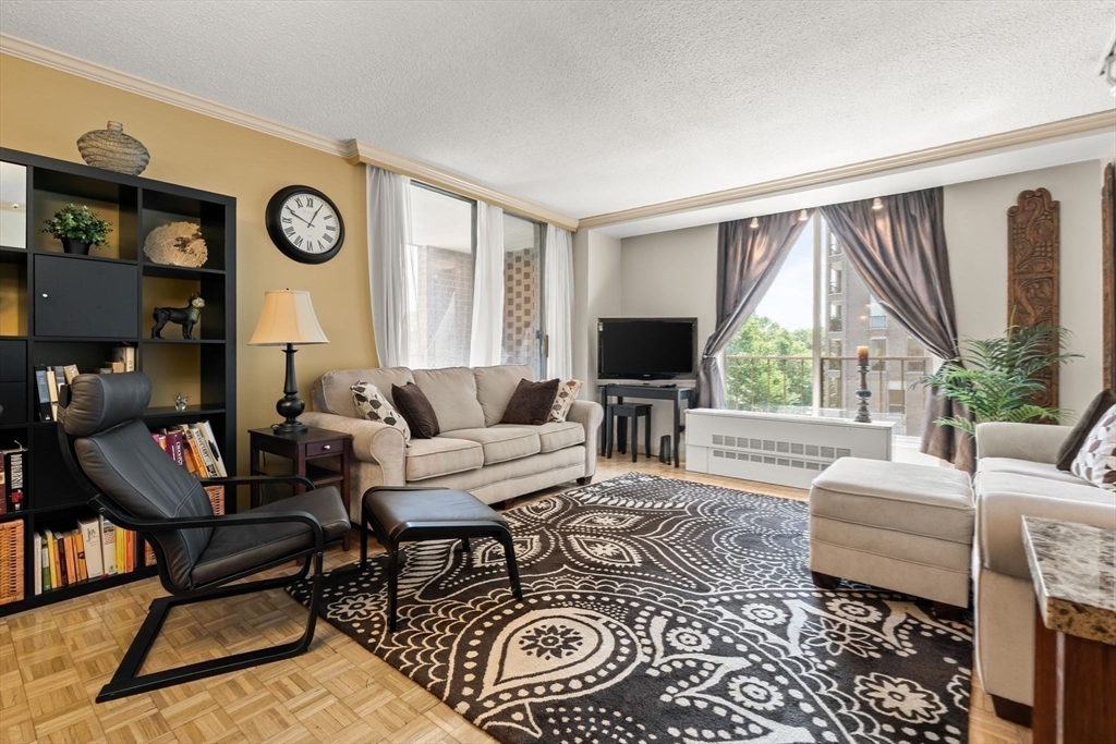 33 Pond Ave #603 33 Pond Ave #603 - Brookline, MA