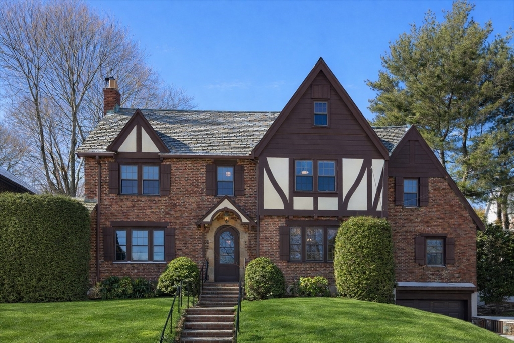 36 Goodnough Rd - Brookline, MA