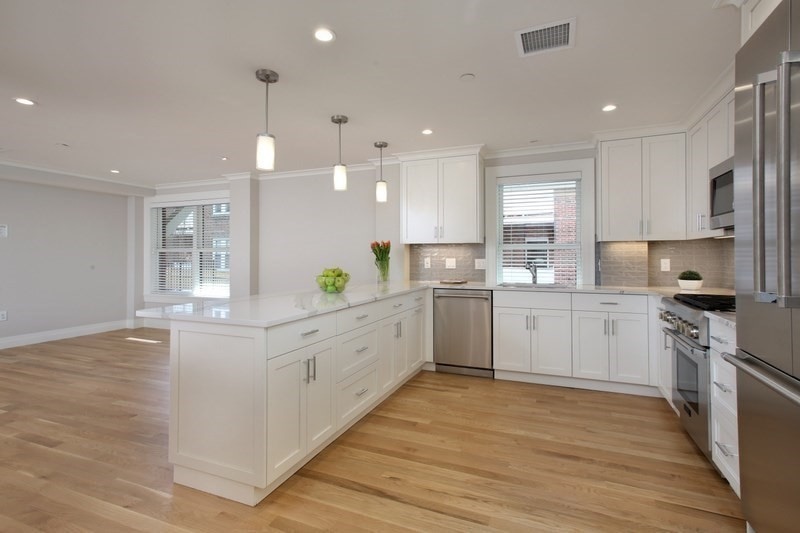36 Longwood Ave #2 36 Longwood Ave #2 - Brookline, MA