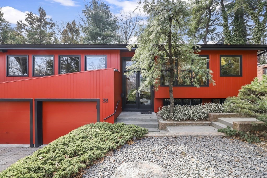 38 Cumberland Avenue - Brookline, MA