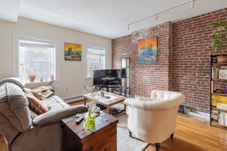 39 Garrison Rd. #3 - Brookline, MA