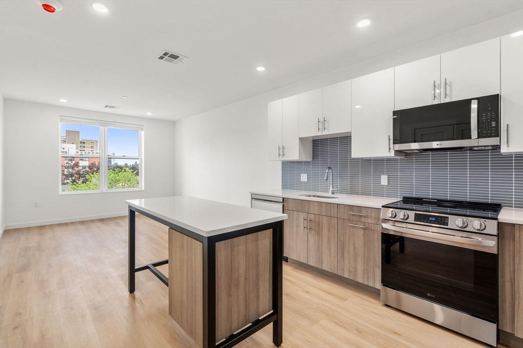 40 Centre St #506 40 Centre St #506 - Brookline, MA