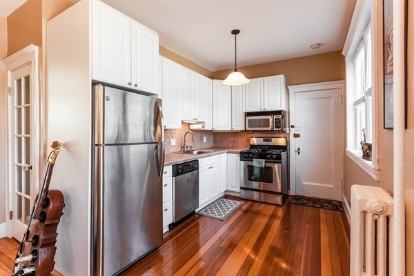 429 Washington St #4 - Brookline, MA