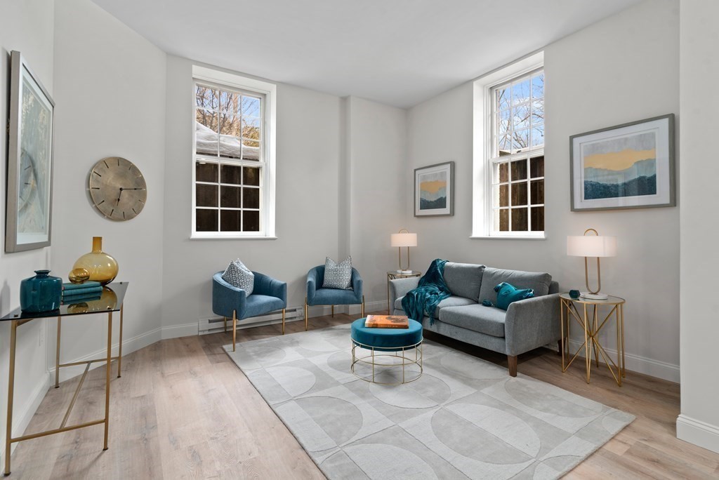 65 Glen Rd #H2 - Brookline, MA