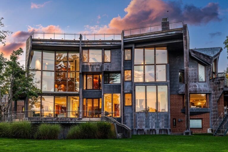 55 Leicester St - Brookline, MA