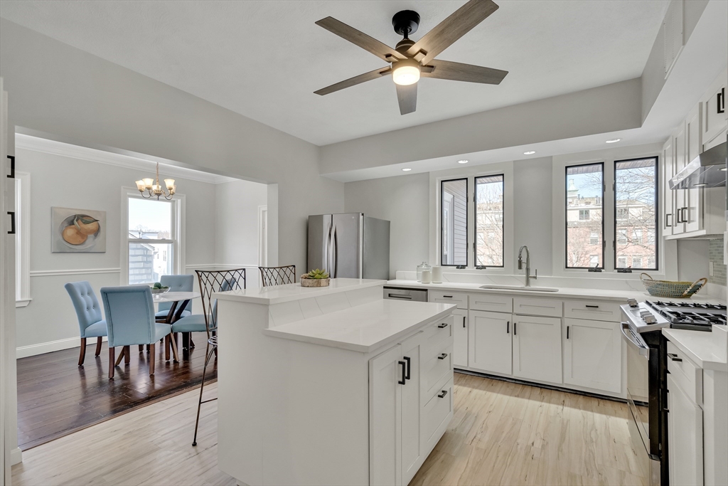 124 Chestnut St #2 - Brookline, MA