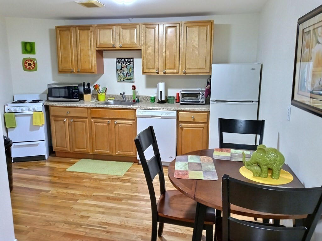 1482 Beacon #B5 - Brookline, MA