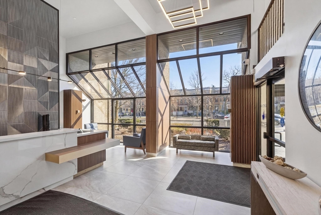 1731 Beacon St #114 - Brookline, MA