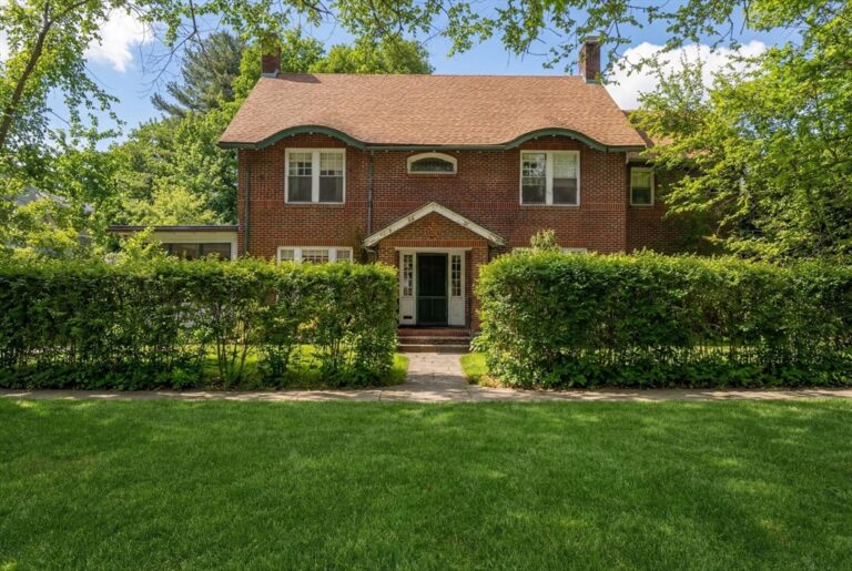 22 Windsor Rd. - Brookline, MA