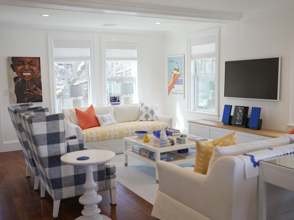 27 Summit Ave #27 - Brookline, MA