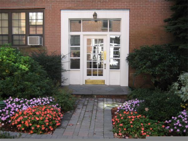 337 Tappan St #1 - Brookline, MA